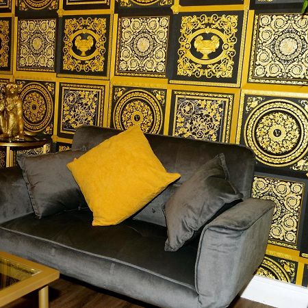 Ultra Deluxe Versace Apartment Near Sheffield Full Sky Tv 罗瑟勒姆 外观 照片