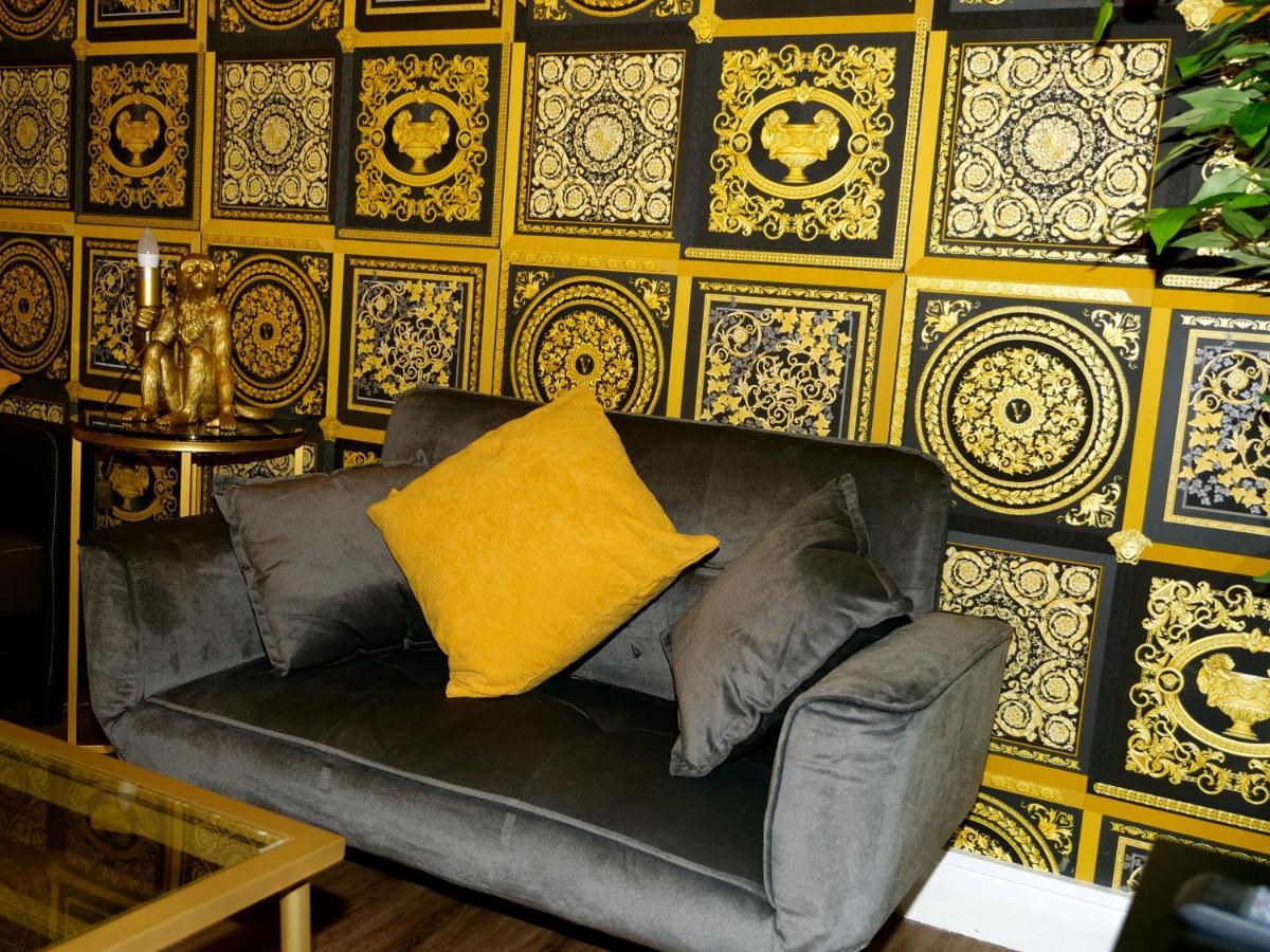 Ultra Deluxe Versace Apartment Near Sheffield Full Sky Tv 罗瑟勒姆 外观 照片