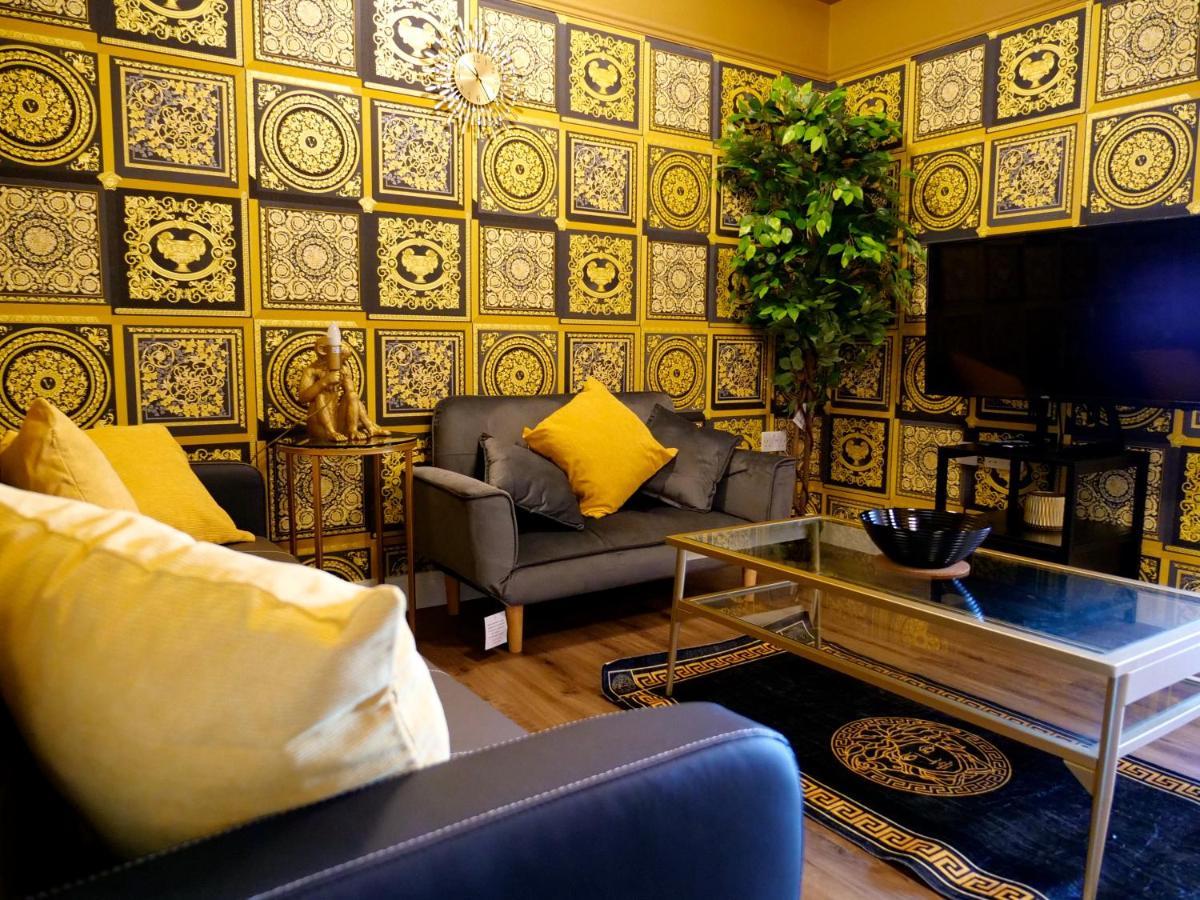 Ultra Deluxe Versace Apartment Near Sheffield Full Sky Tv 罗瑟勒姆 外观 照片