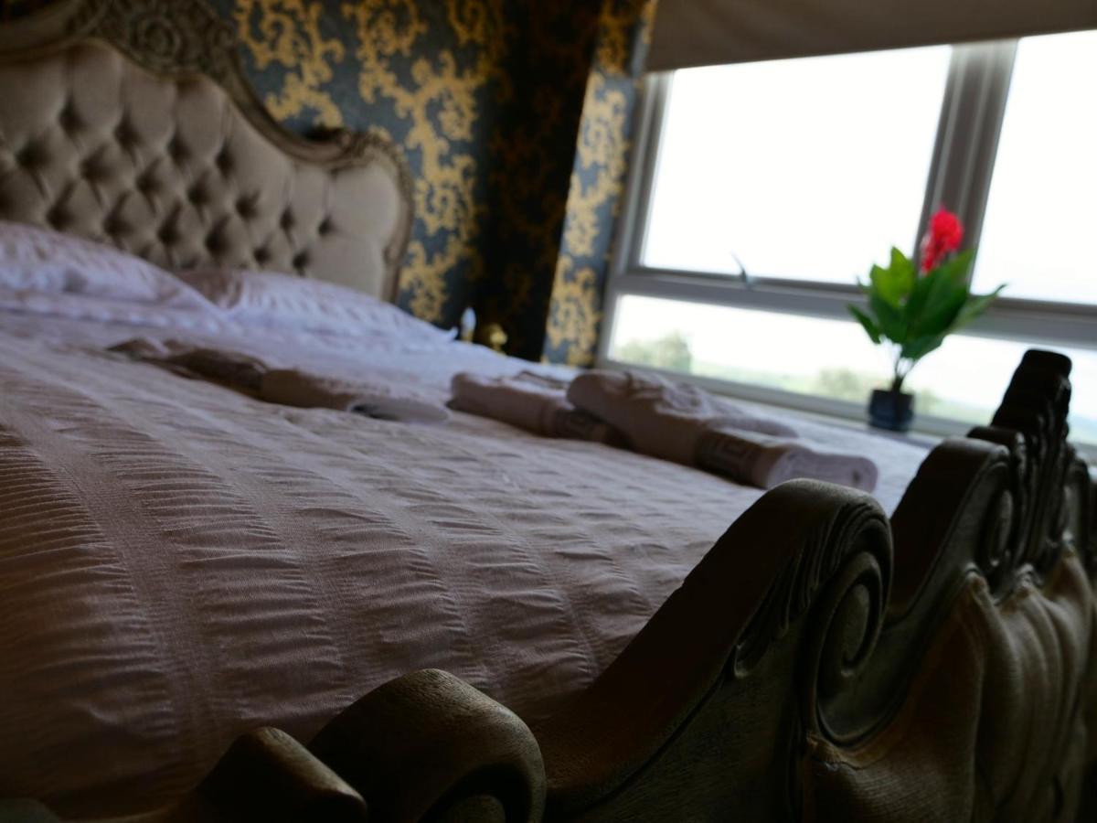 Ultra Deluxe Versace Apartment Near Sheffield Full Sky Tv 罗瑟勒姆 外观 照片